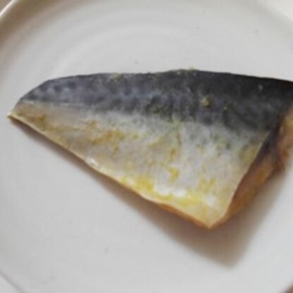 青海苔が無くてスミマセン(＾＾；
鯖の西京焼き、美味しいですね❤
いつも鮭だったけど、鯖も良いなぁ❤
